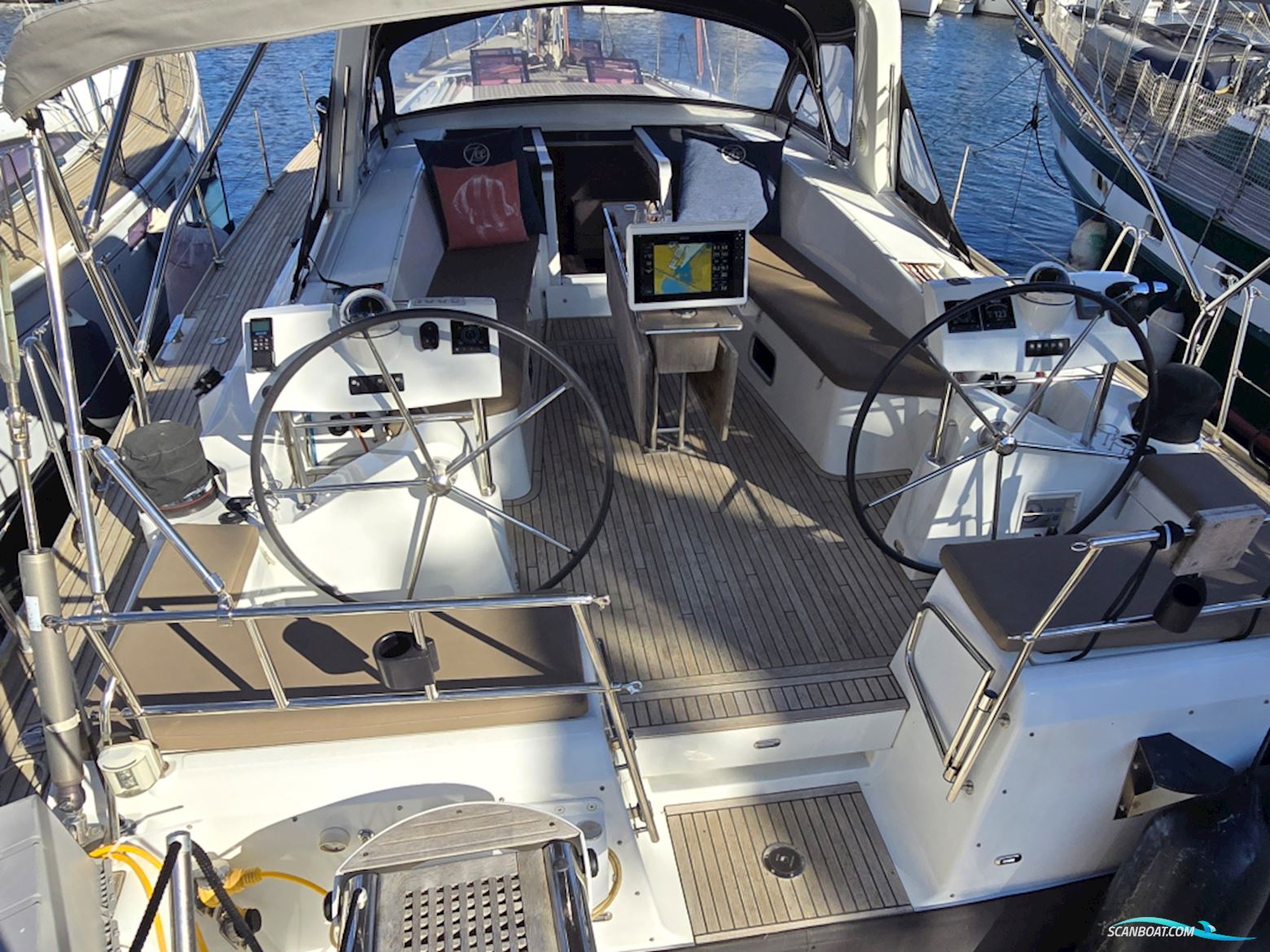 Beneteau Oceanis 58