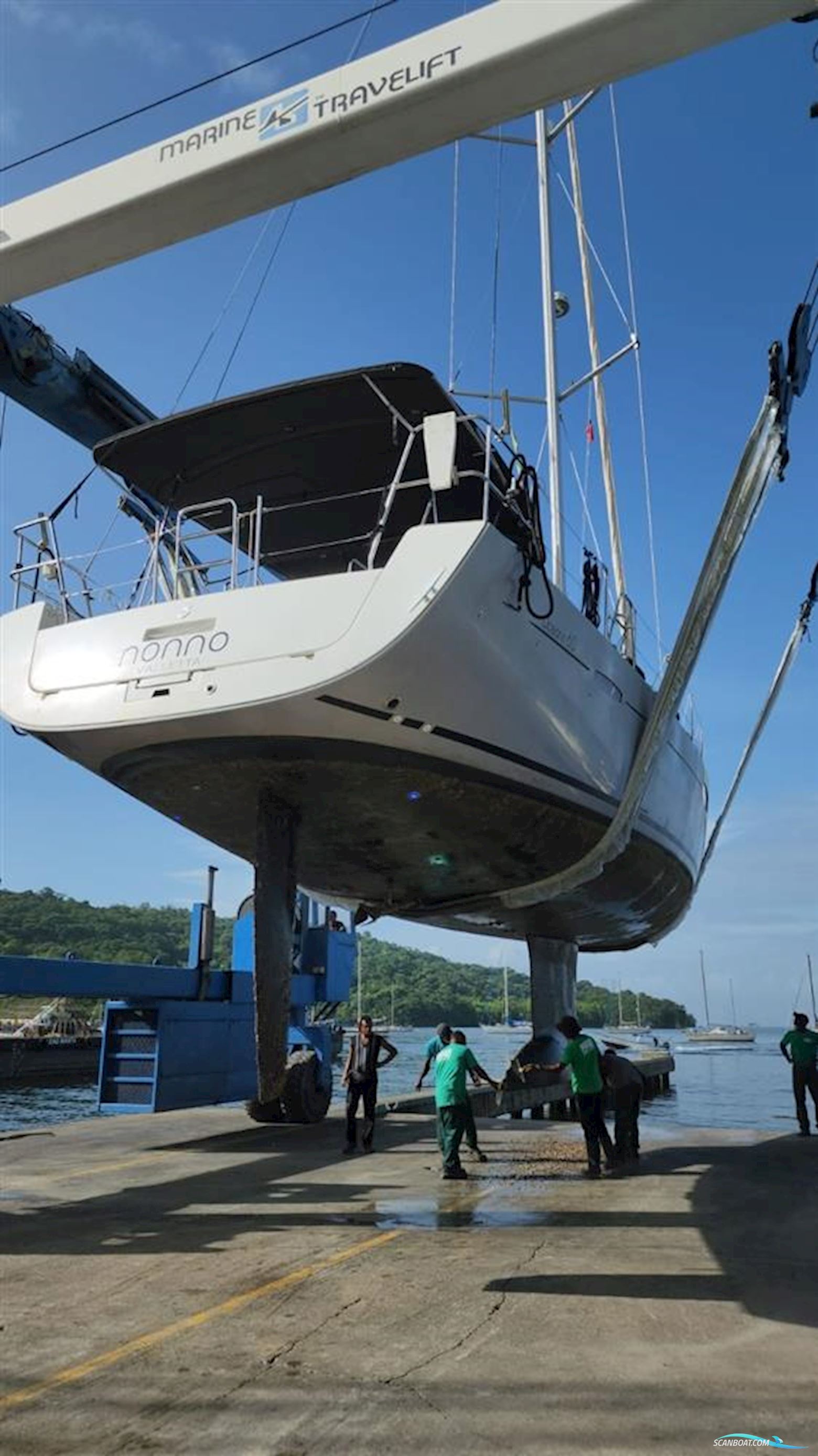 Beneteau Oceanis 60