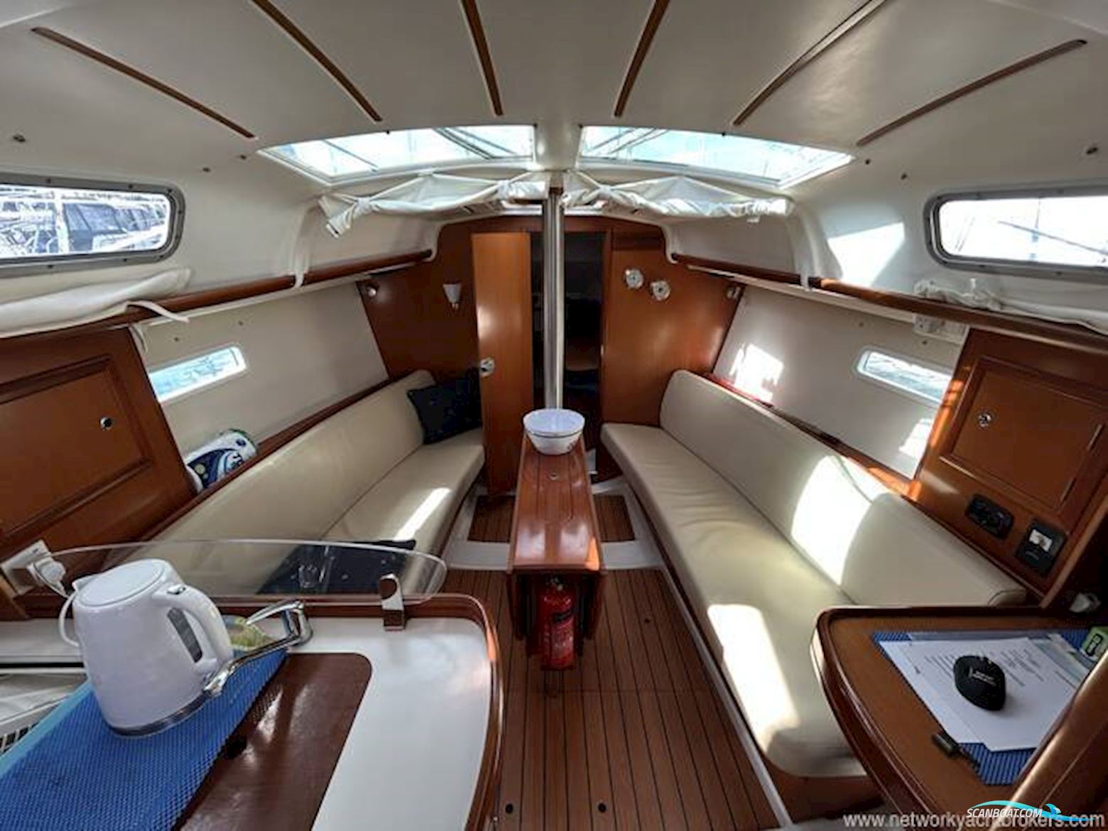 Beneteau Oceanis Clipper 323