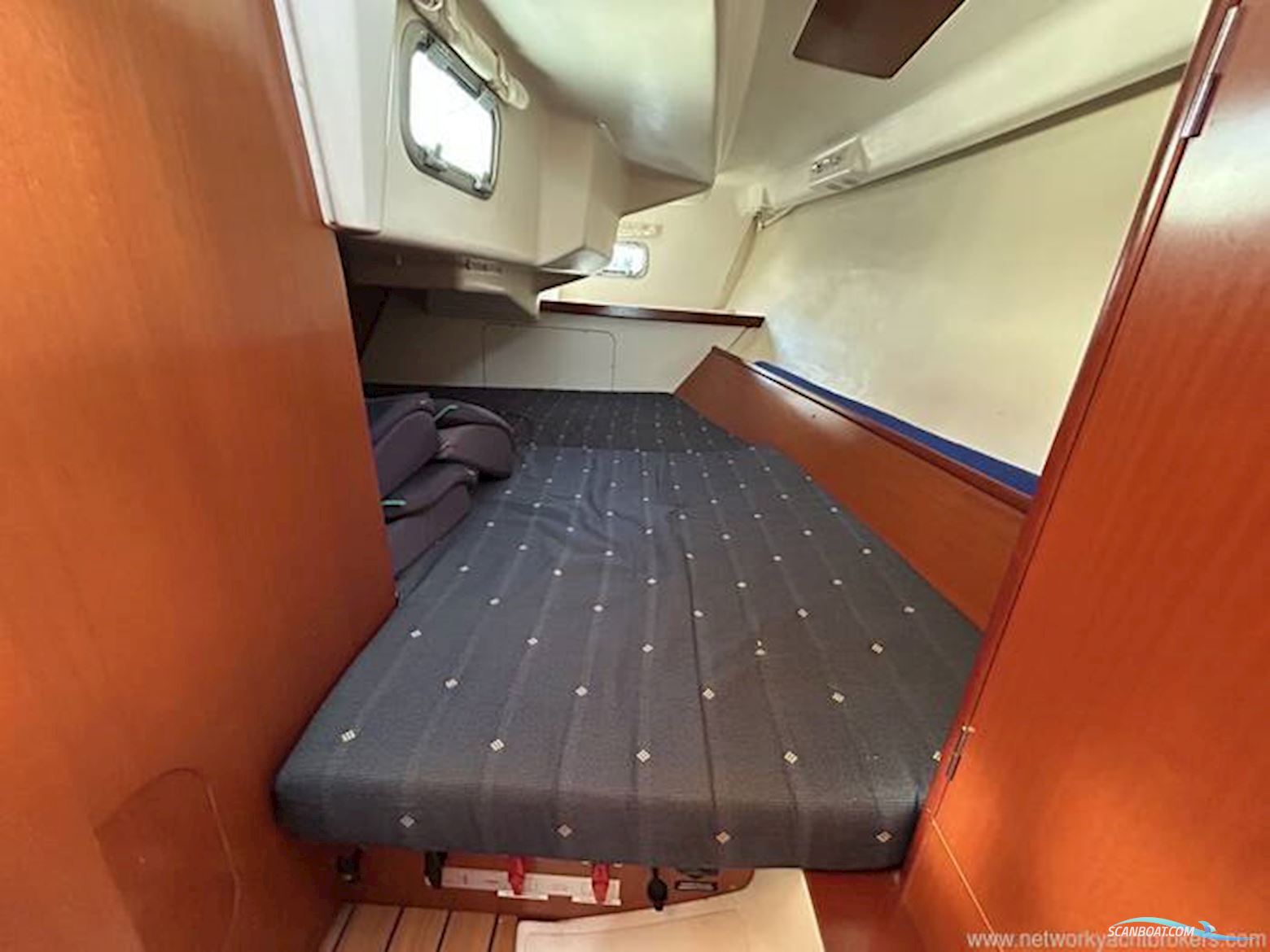 Beneteau Oceanis Clipper 323
