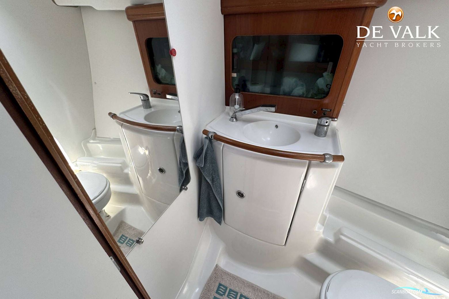 Beneteau Oceanis Clipper 411