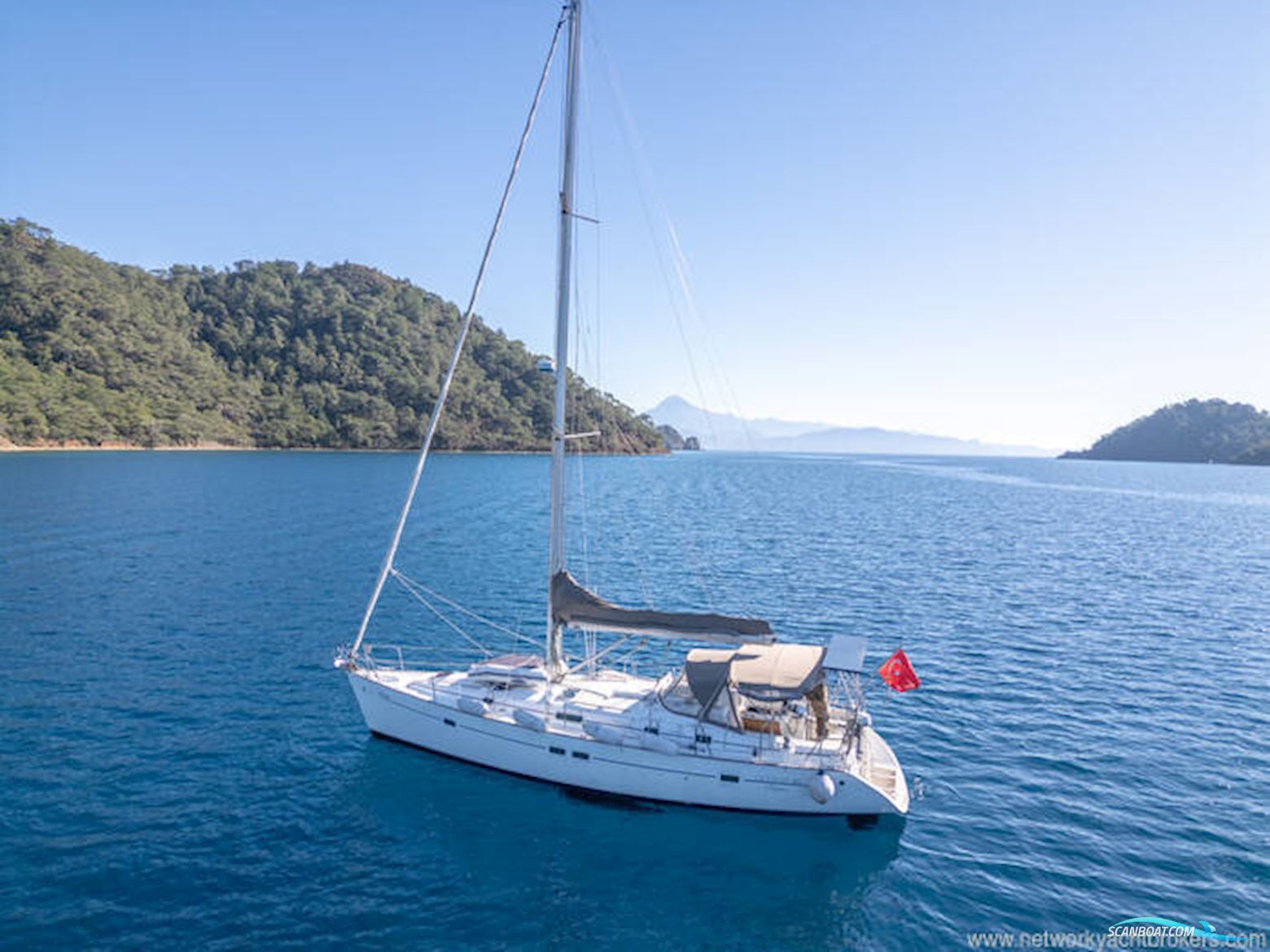 Beneteau Oceanis Clipper 411