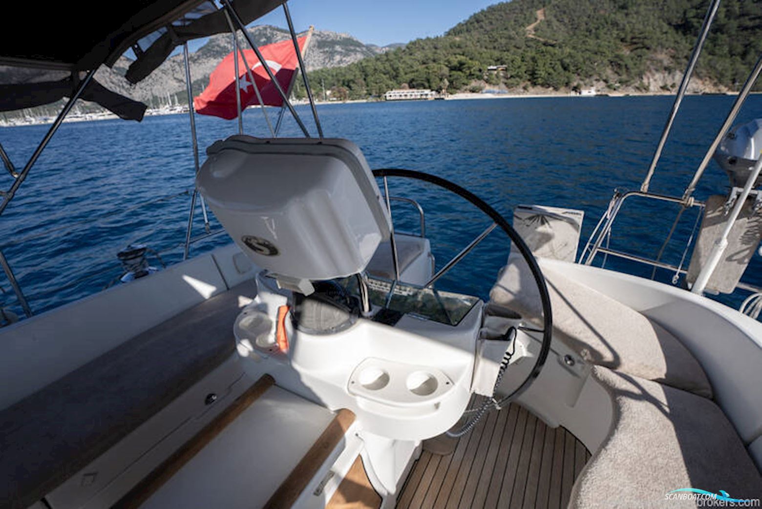 Beneteau Oceanis Clipper 411