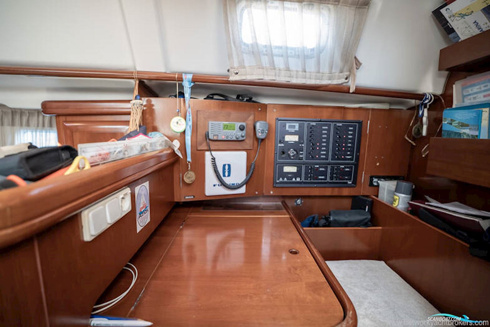 Beneteau Oceanis Clipper 411