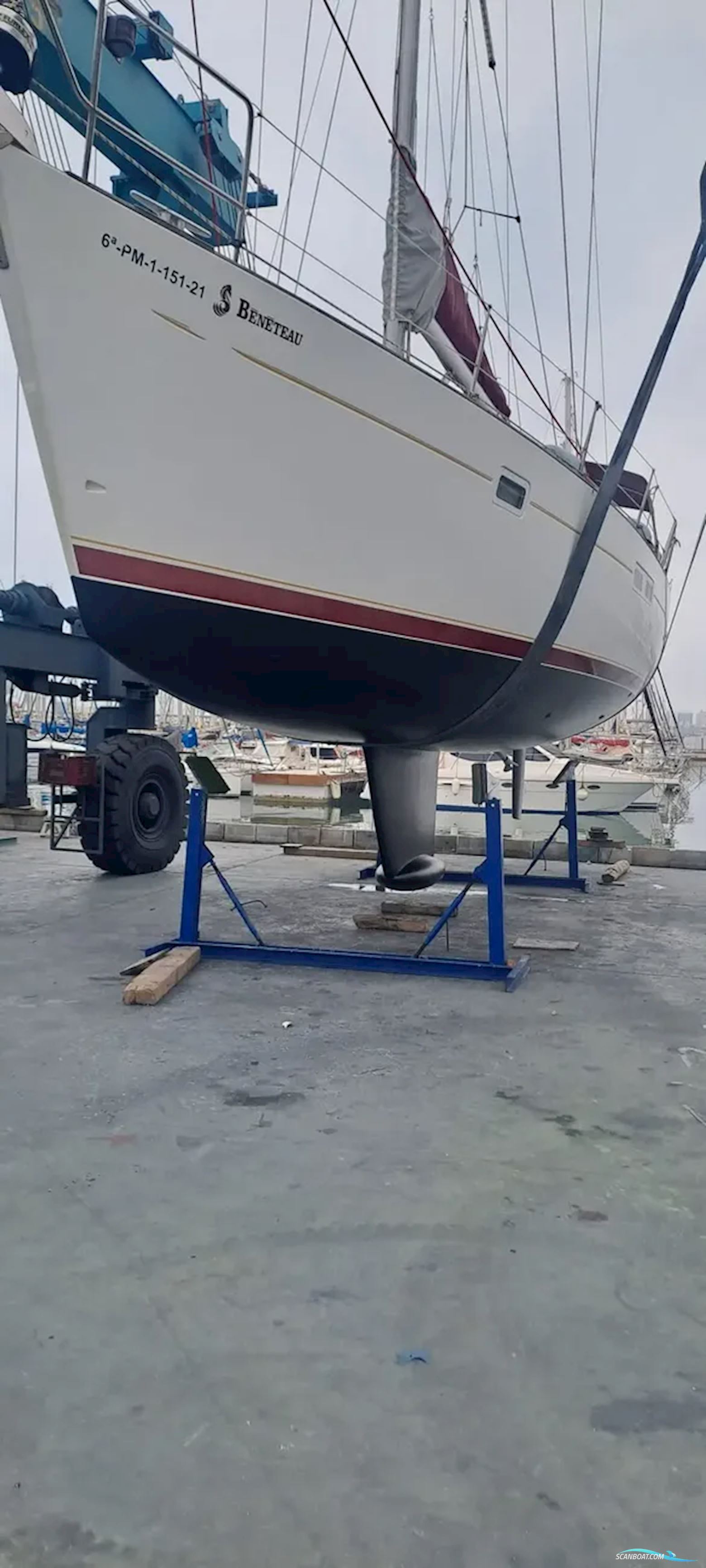 Beneteau Oceanis Clipper 411