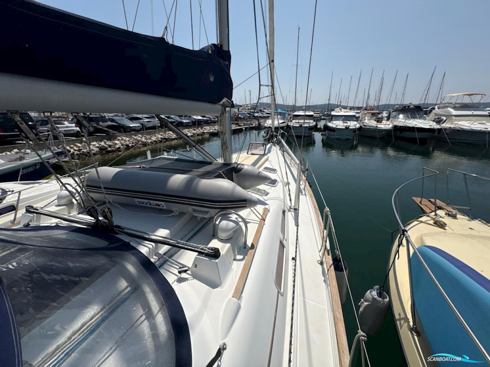 Beneteau Oceanis Clipper 423
