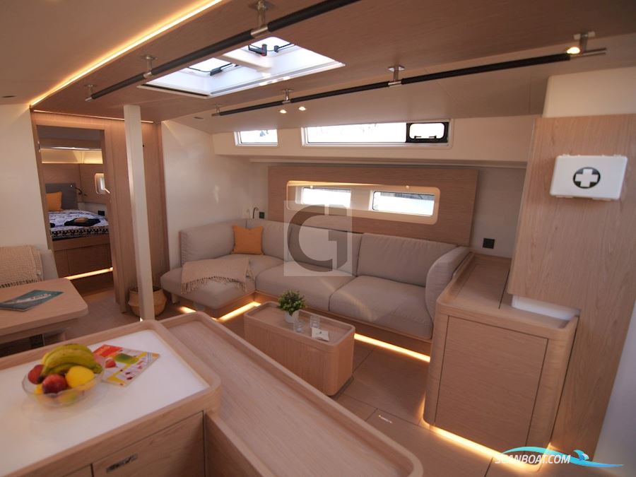 Beneteau Oceanis Yacht 54