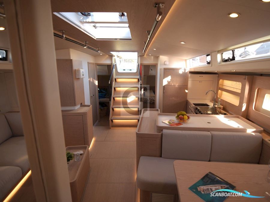 Beneteau Oceanis Yacht 54