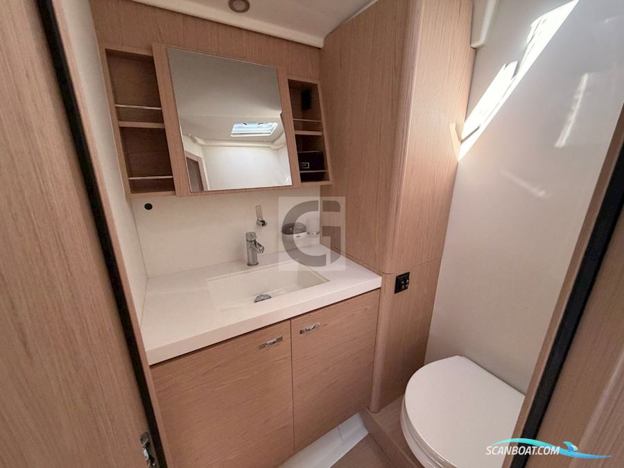 Beneteau Oceanis Yacht 54