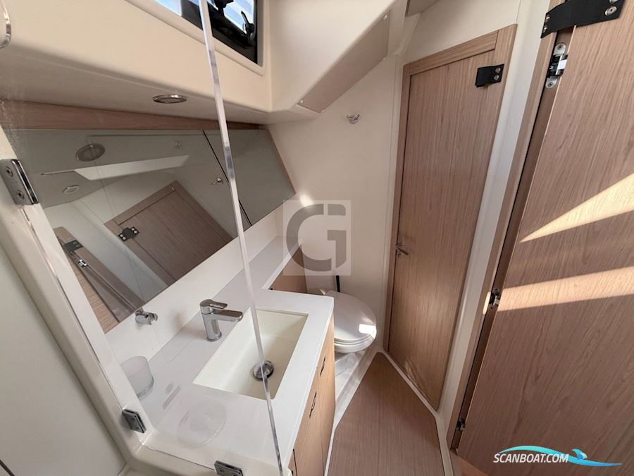 Beneteau Oceanis Yacht 54