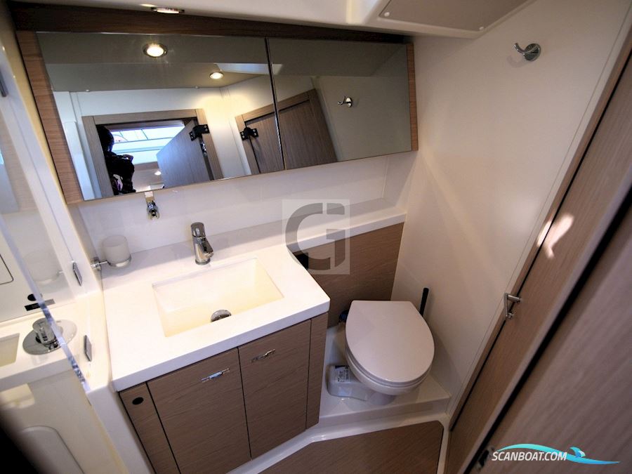 Beneteau Oceanis Yacht 54