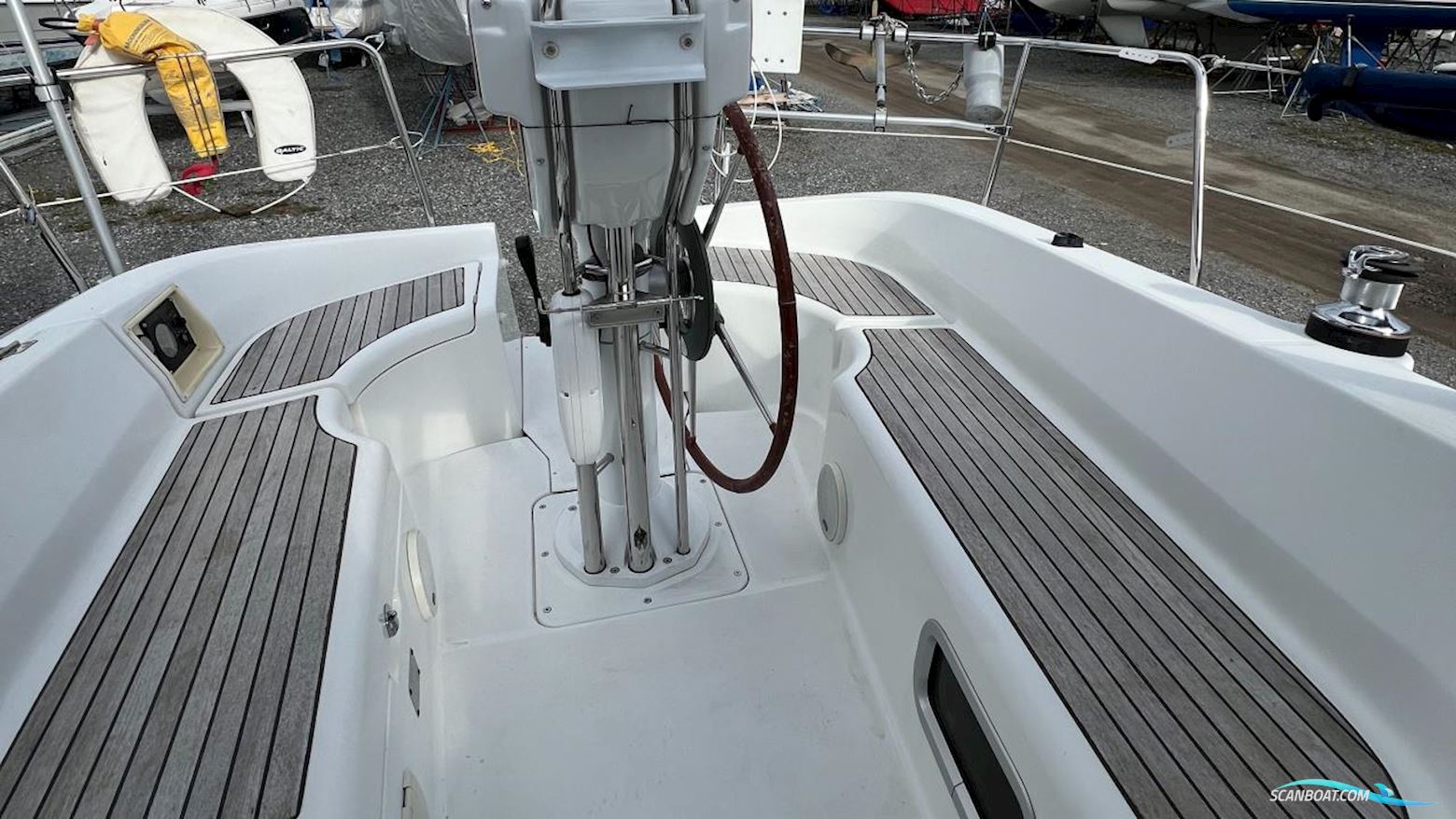 BENETEAU SEGELBÅTAR OCEANIS 323