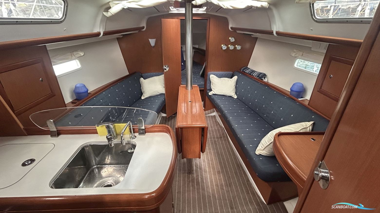 BENETEAU SEGELBÅTAR OCEANIS 323