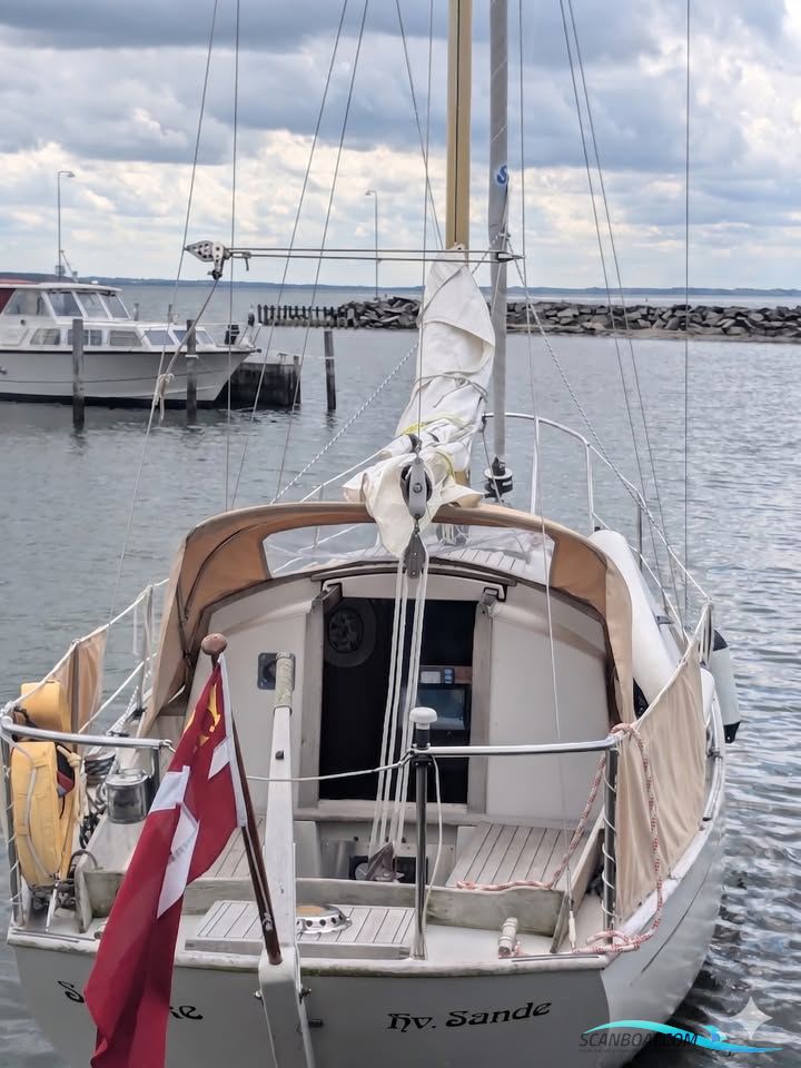 Bianca 27