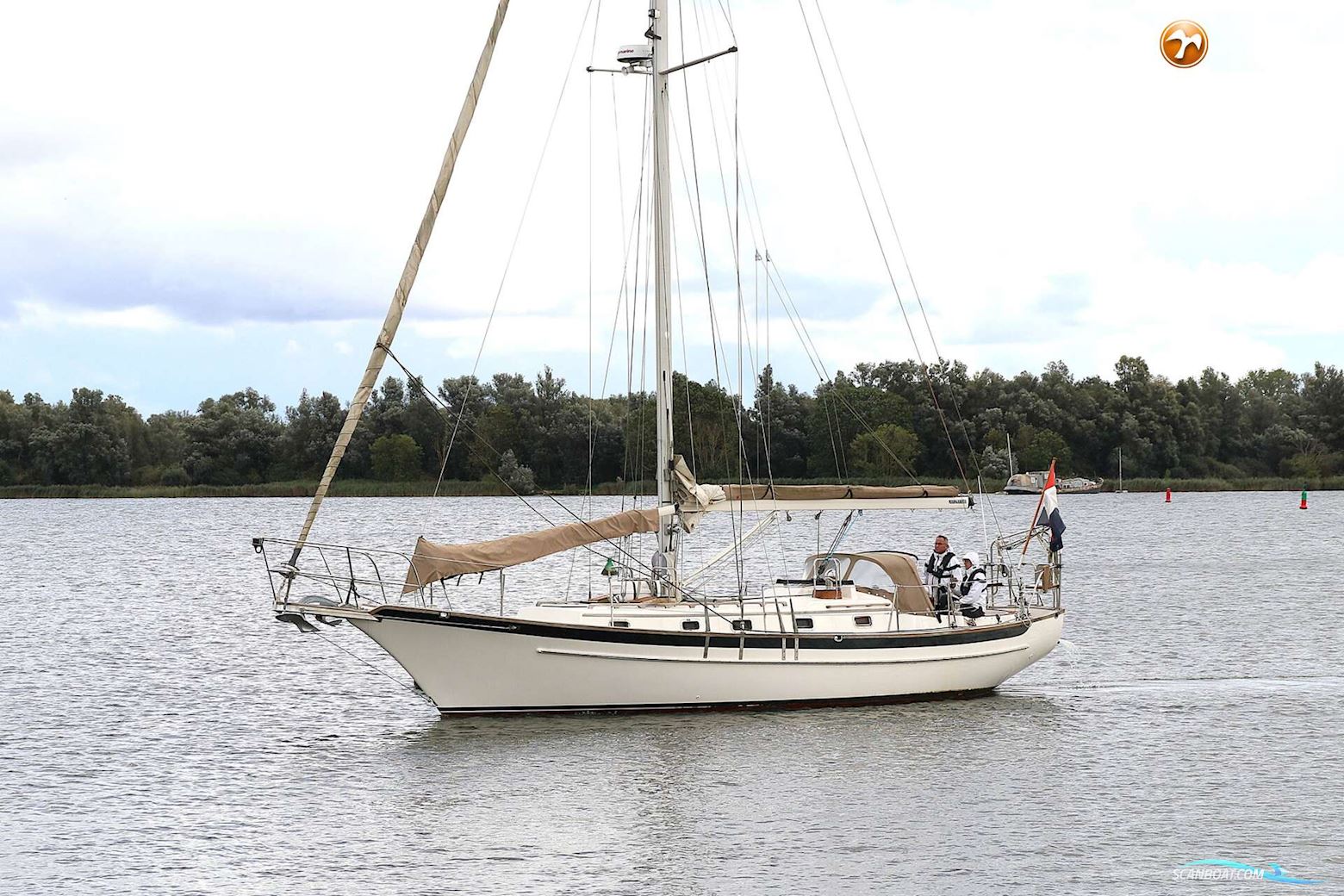 Cabo Rico 38