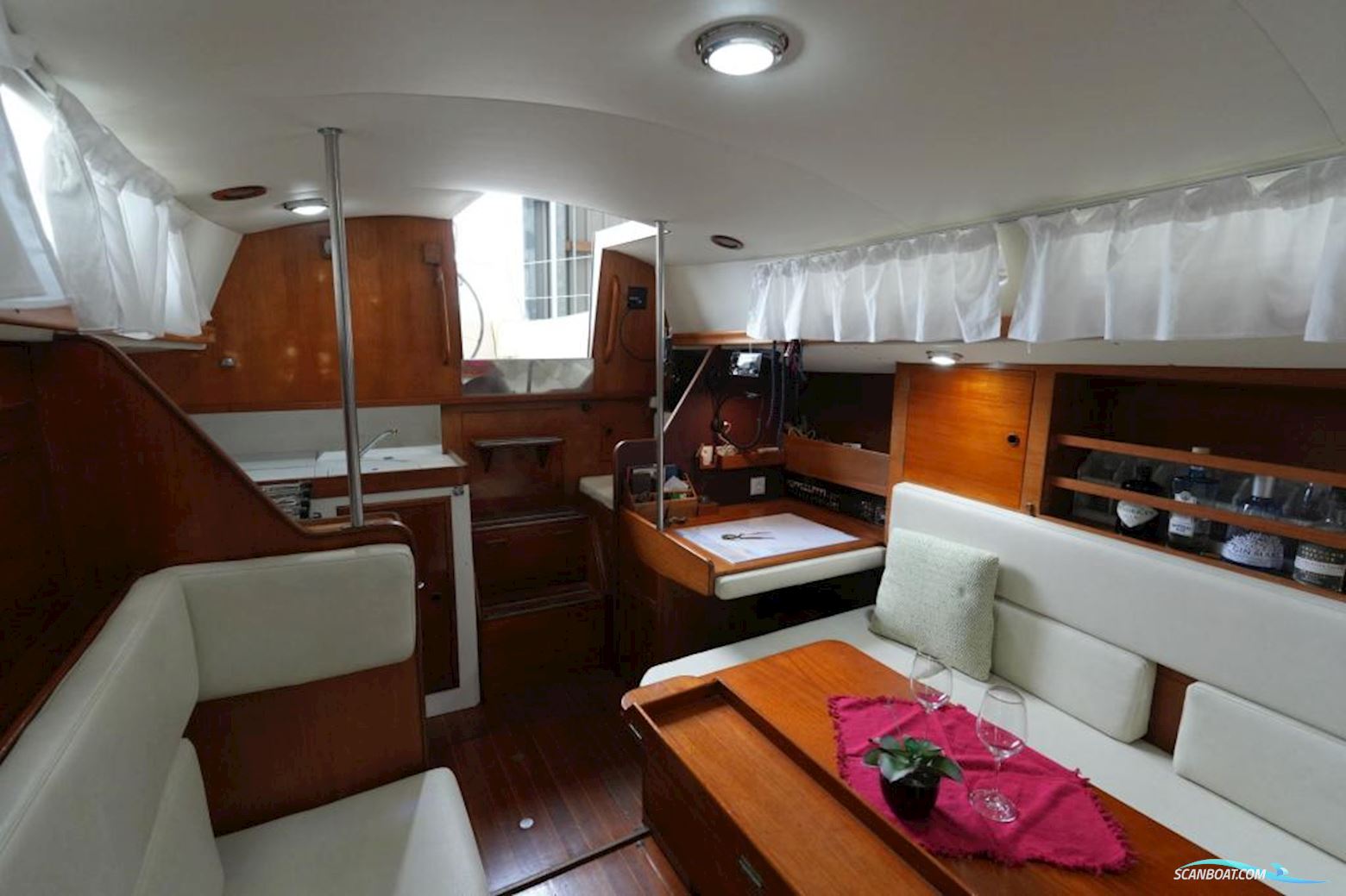 Camper & Nicholsons 35