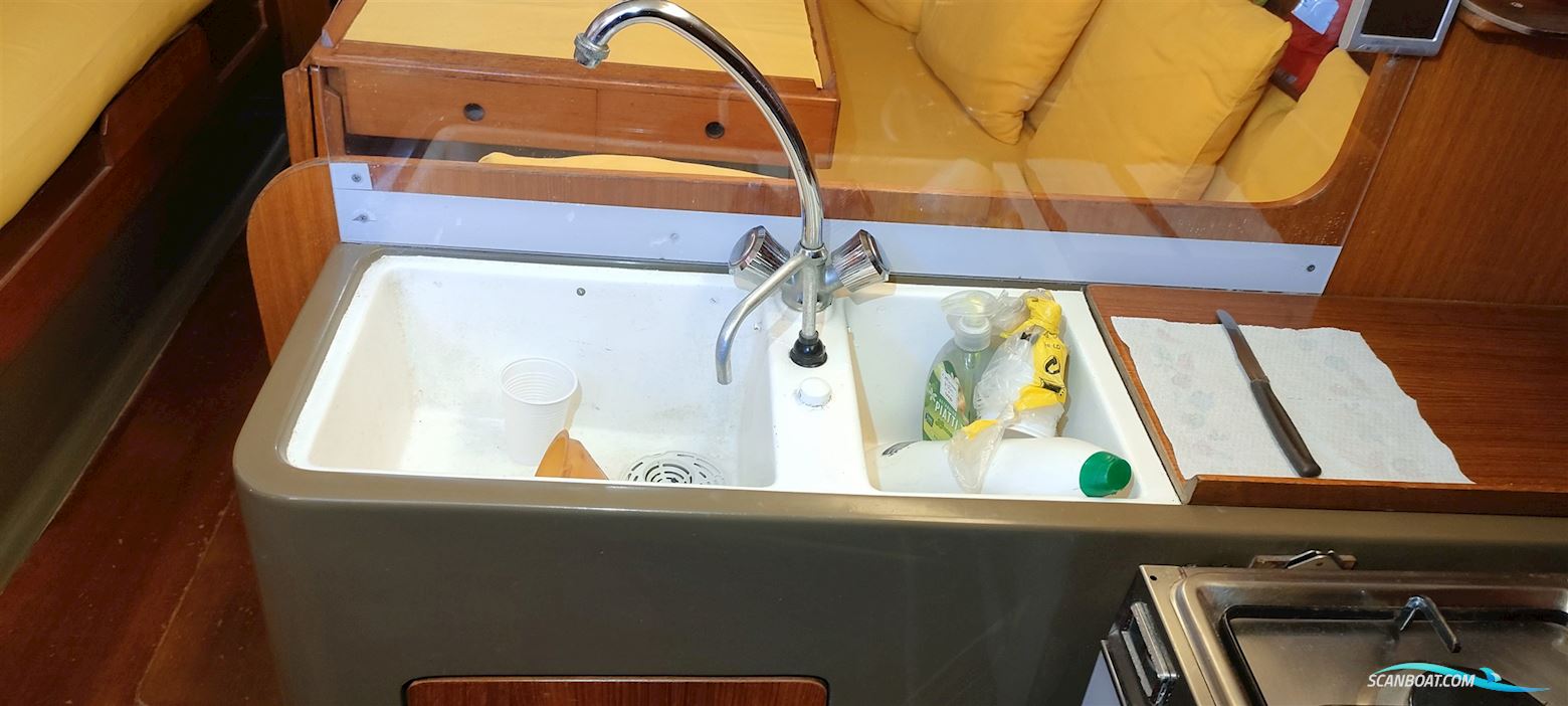 Cantiere Del Pardo Grand Soleil 34