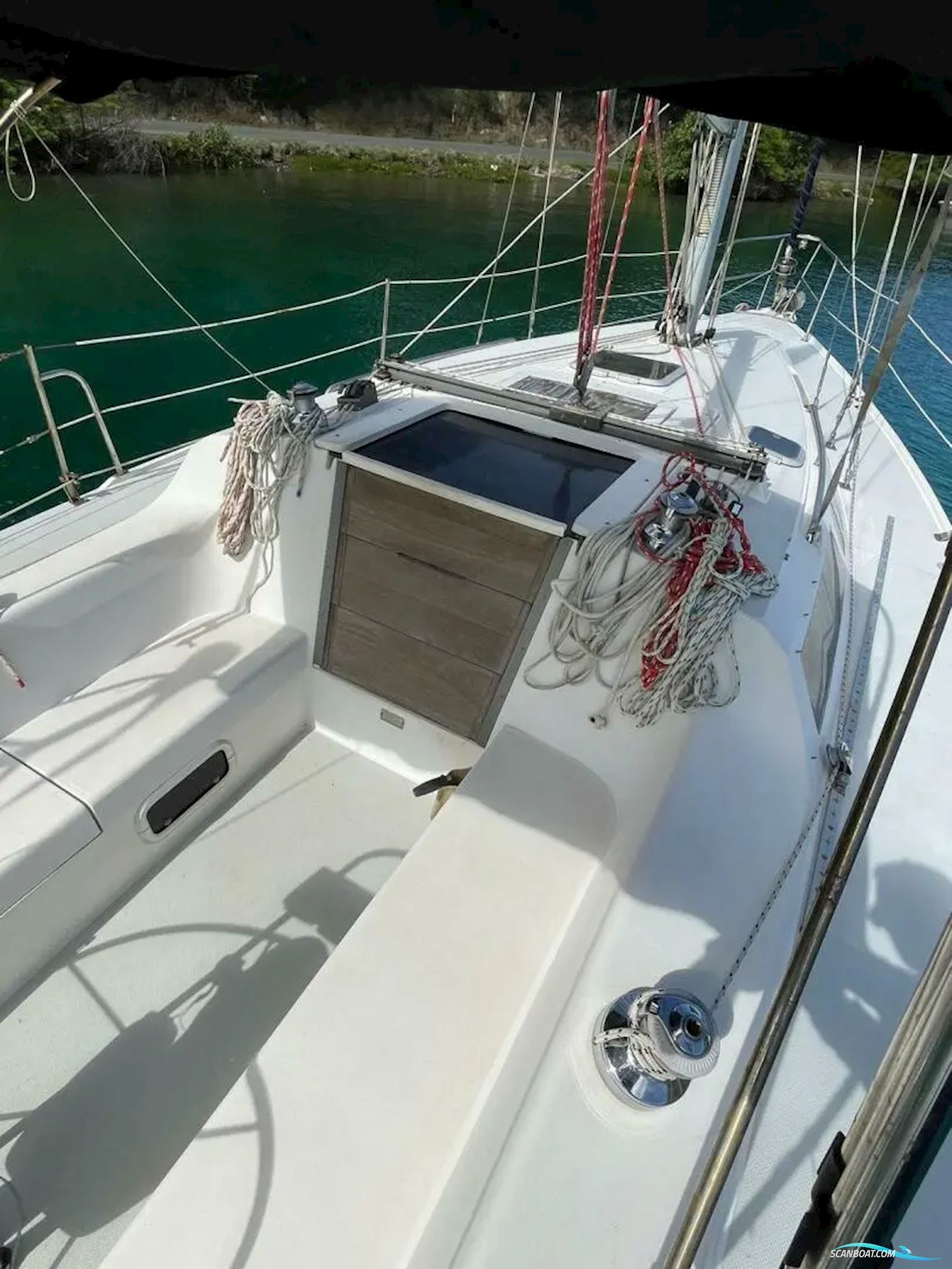 Catalina 320