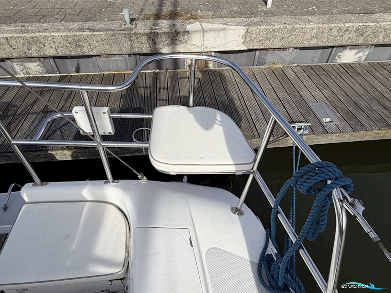 Catalina 320