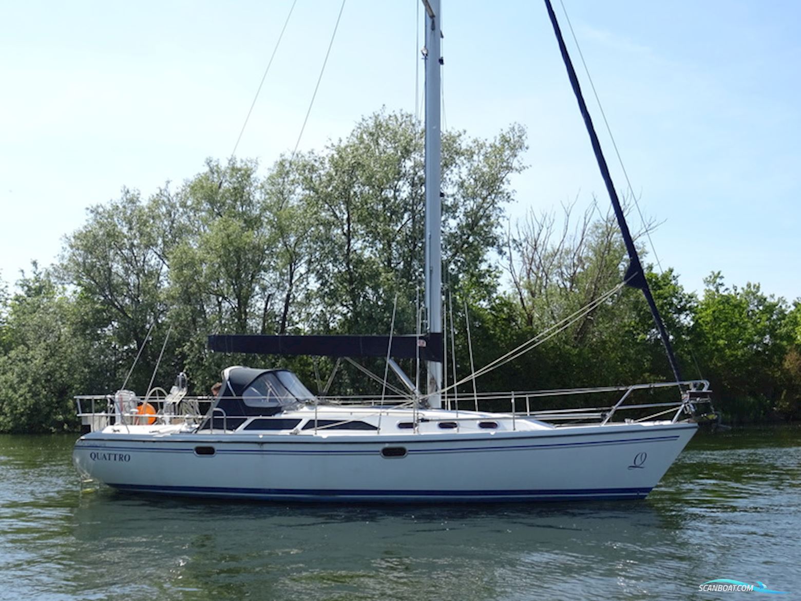 Catalina 34 MK II Zeilboten 2006, met Uneversal M-35 motor, The Netherlands