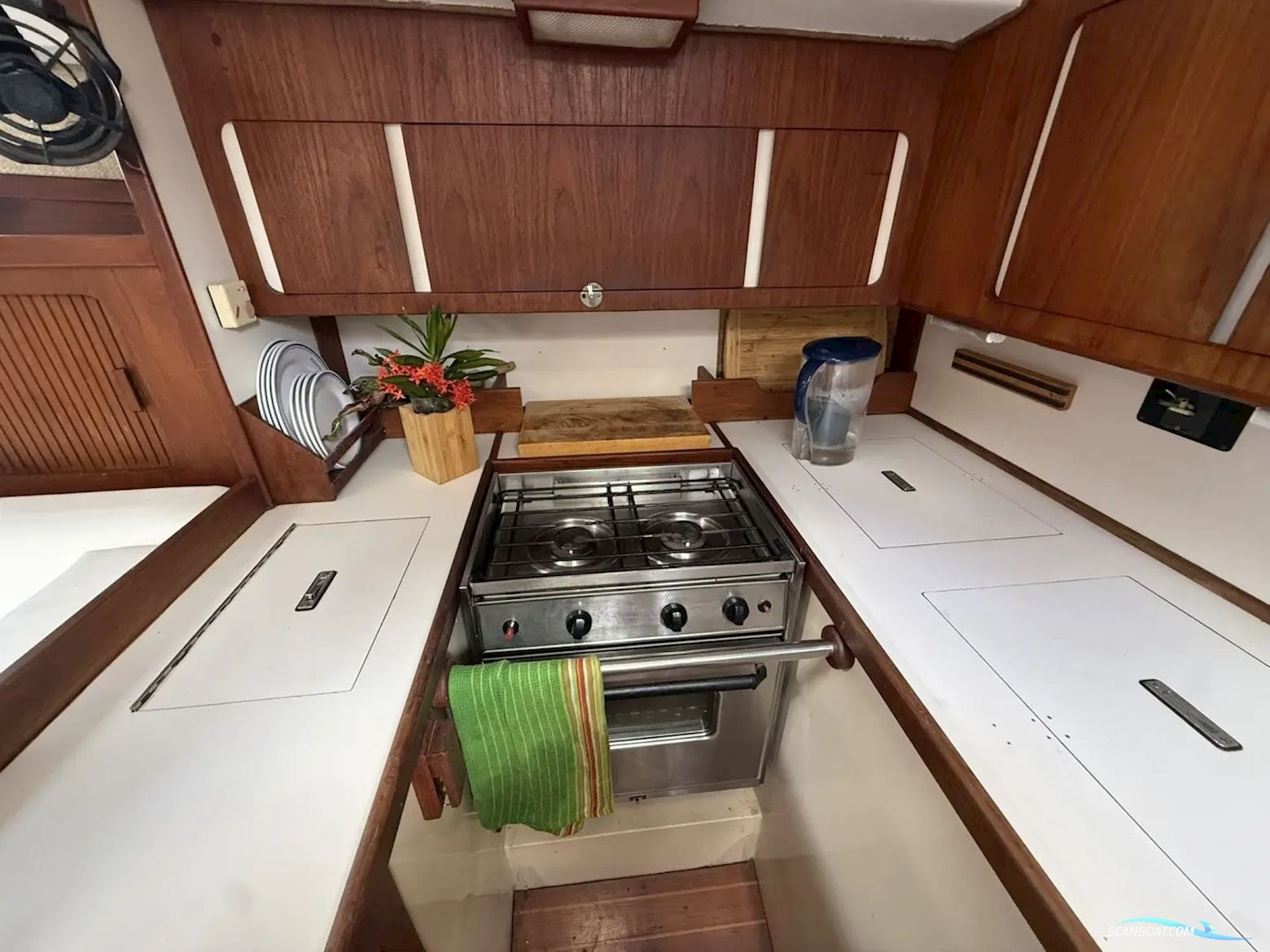 Catalina 41 Classic
