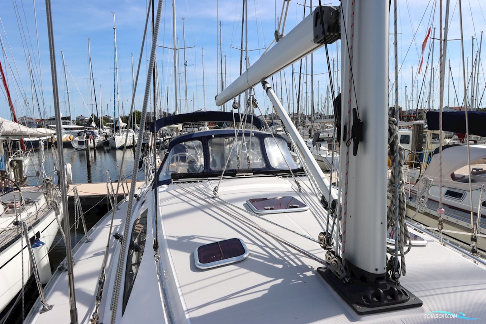 Catalina 445