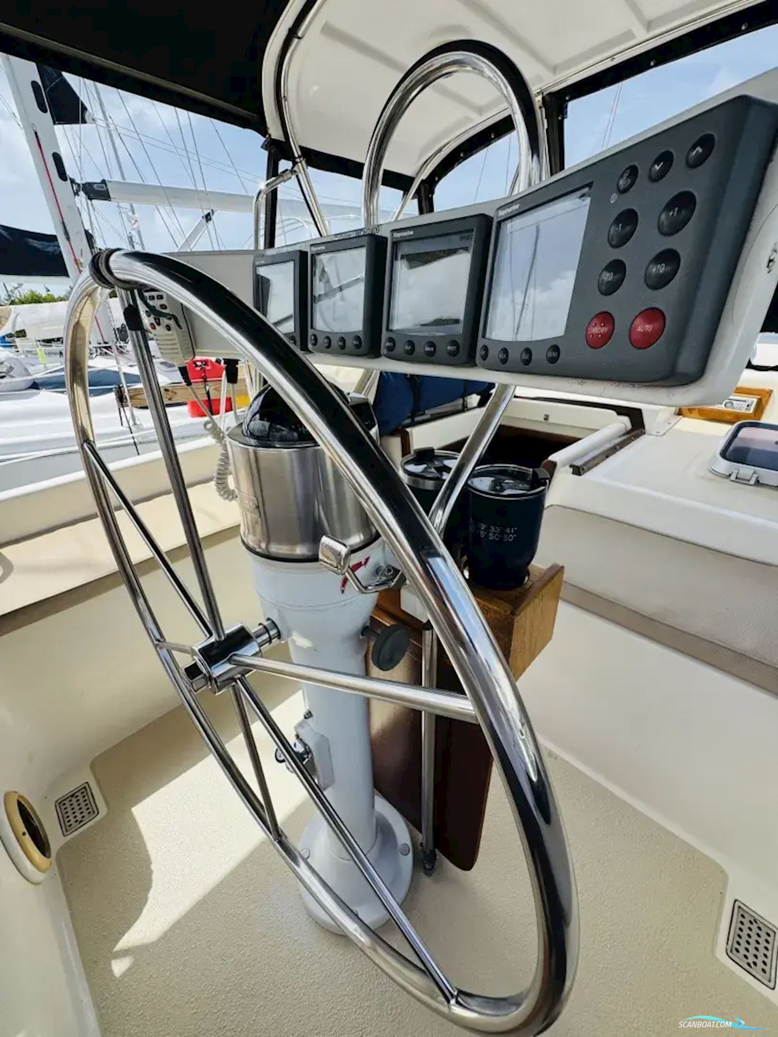 Catalina Out Island Classic 41