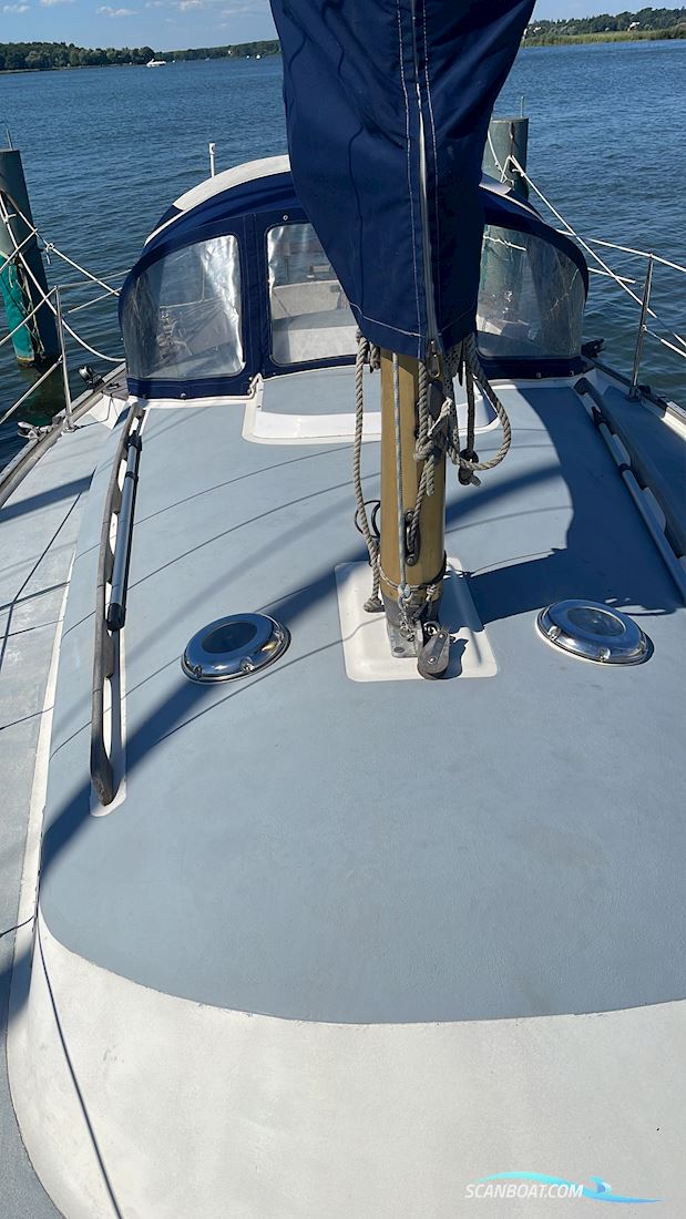 Centurion 32