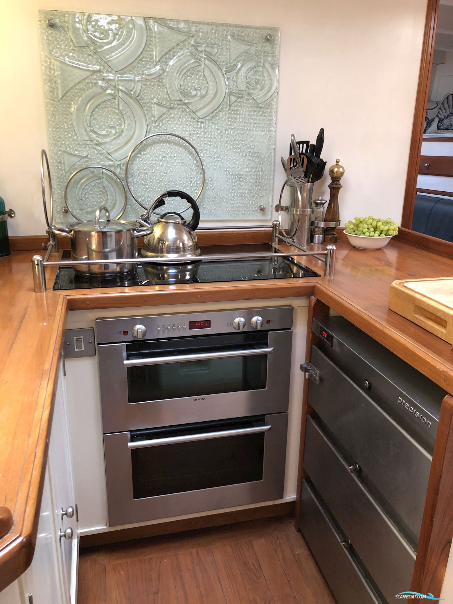 Classic Ketch Pilot House 65ft