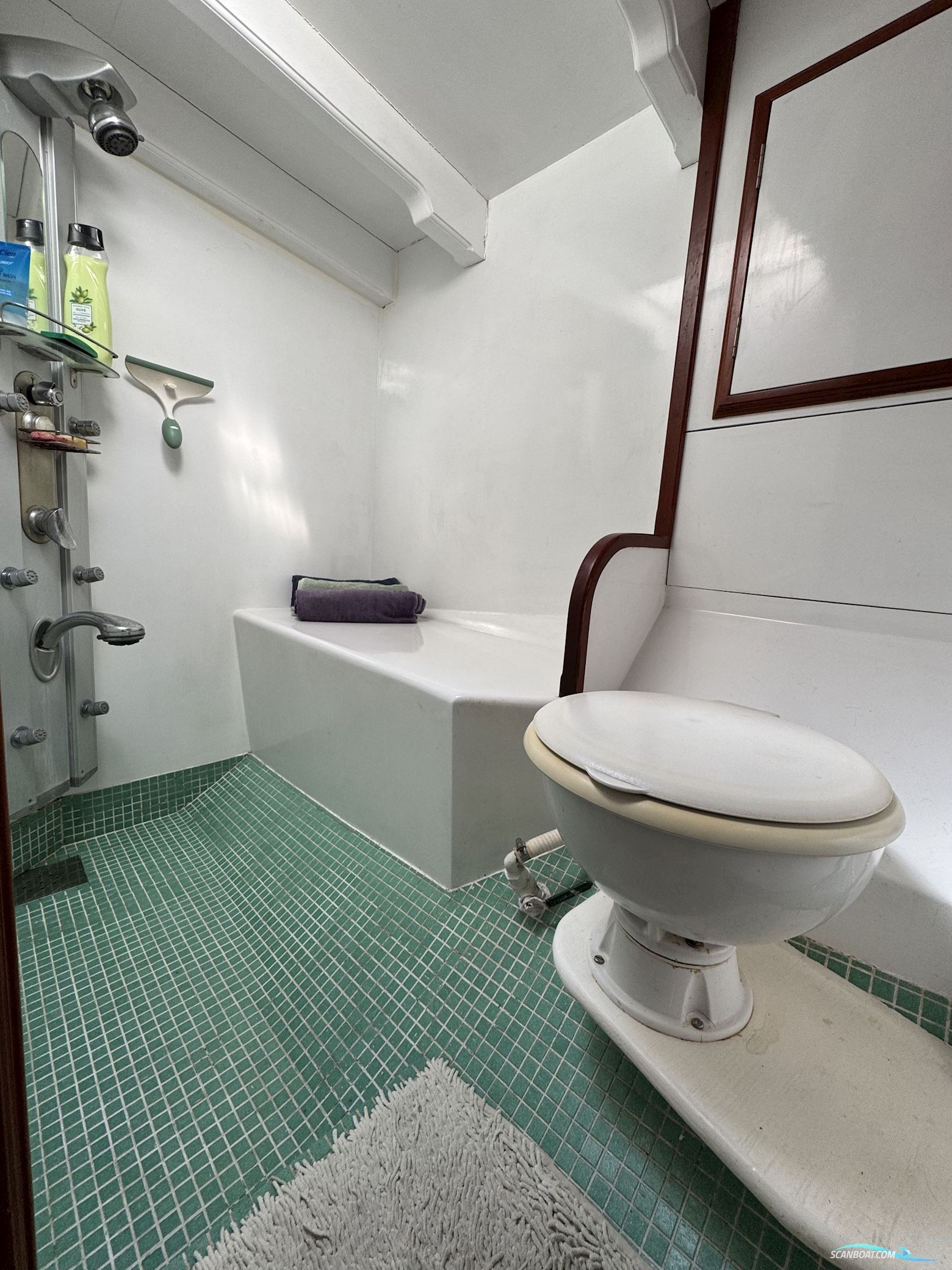 Classic Ketch Pilot House 65ft