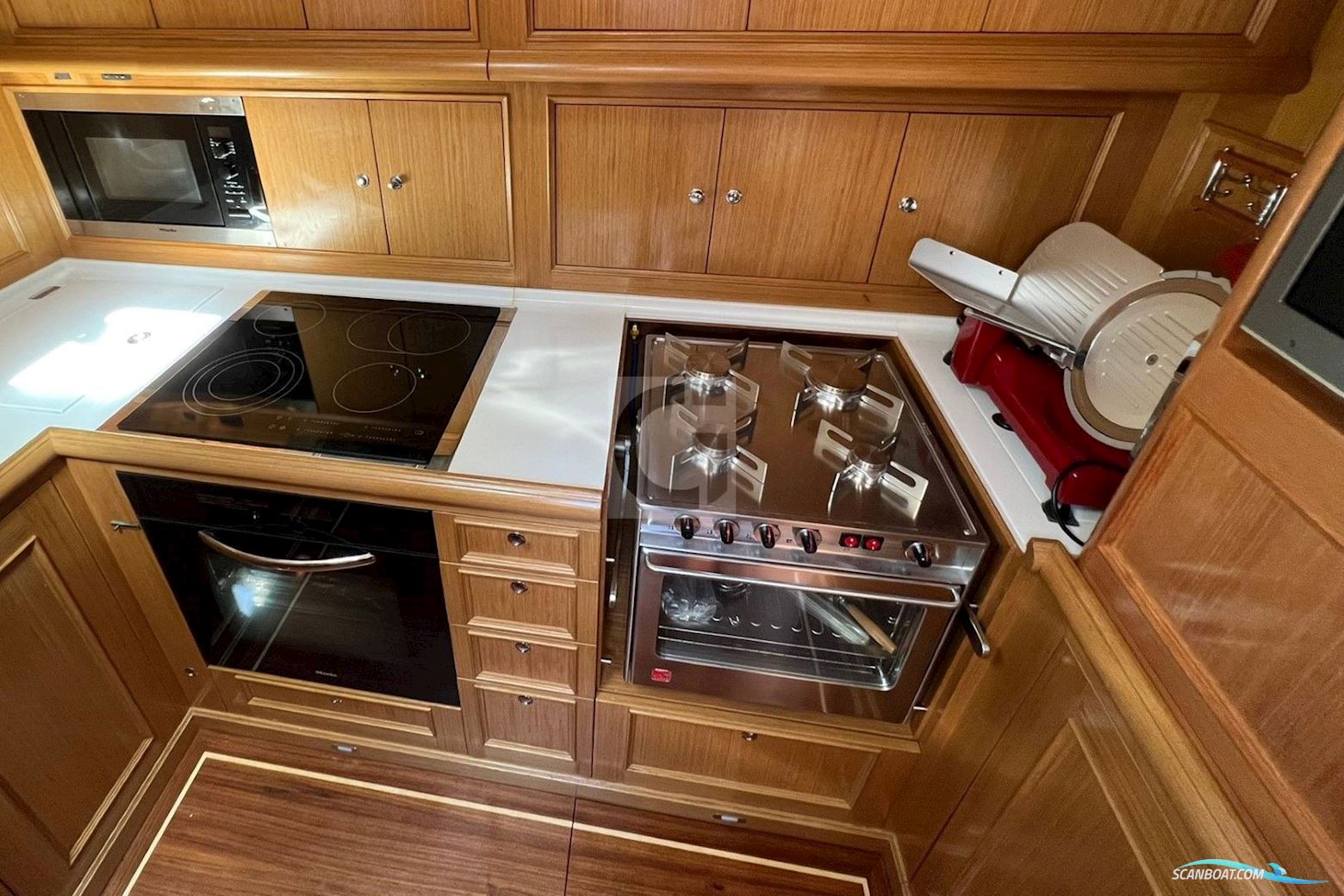 CN Yacht 2000 Felci FY71