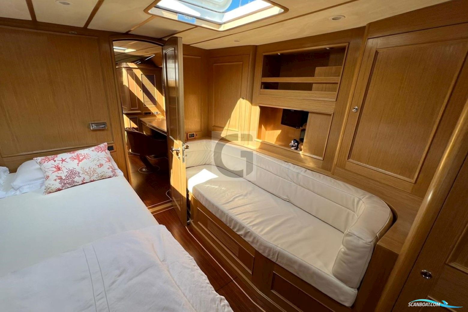 CN Yacht 2000 Felci FY71