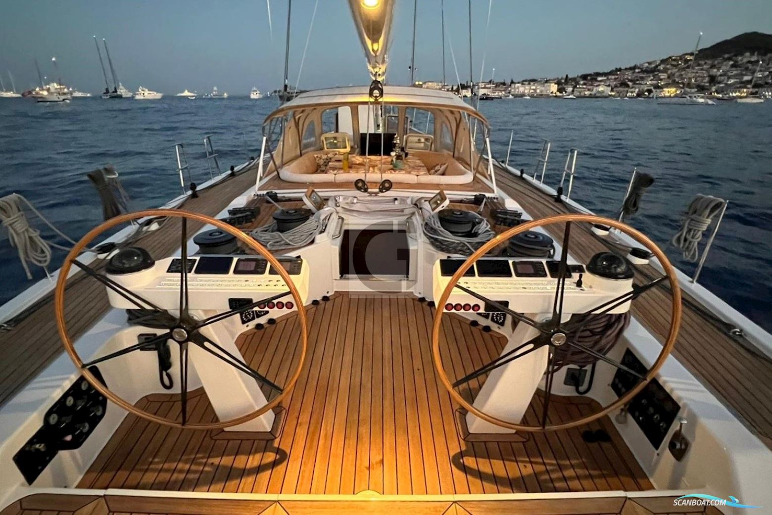 CN Yacht 2000 Felci FY71