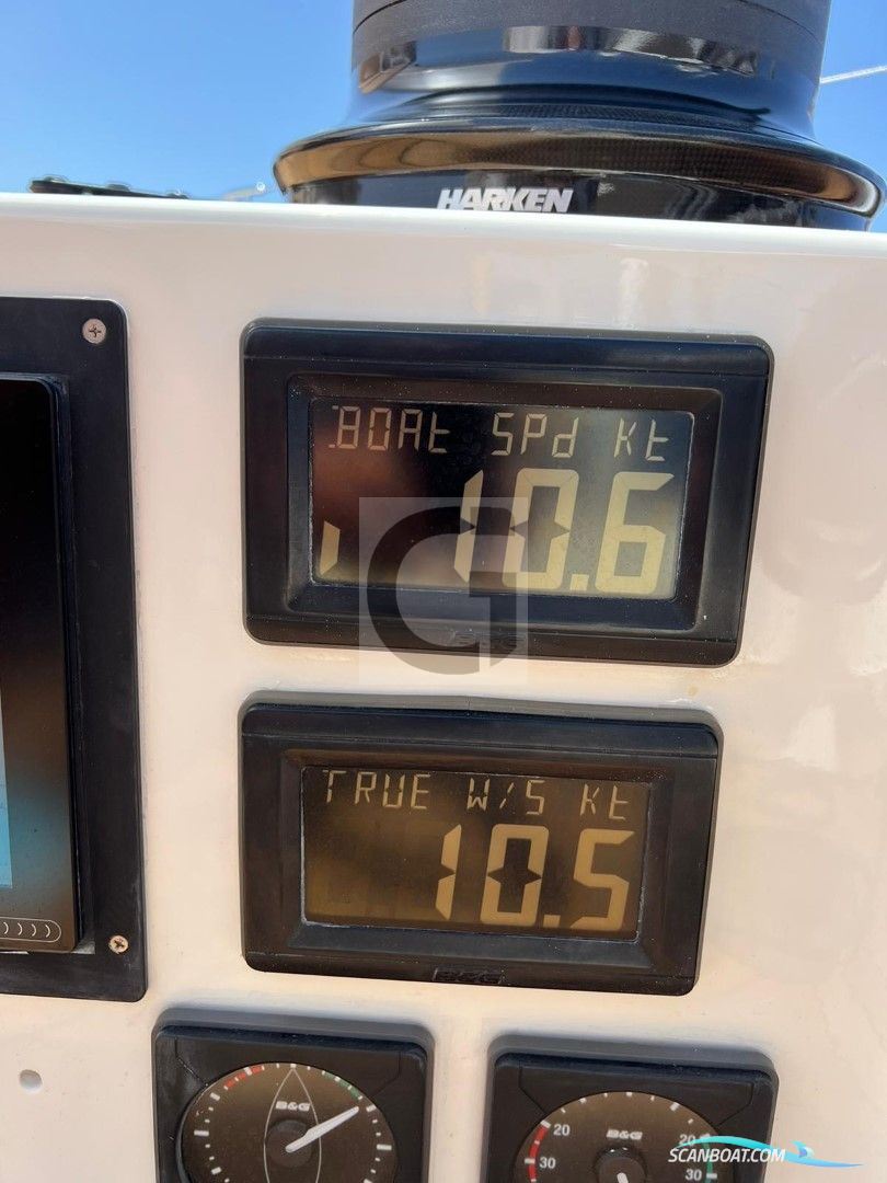 CN Yacht 2000 Felci FY71