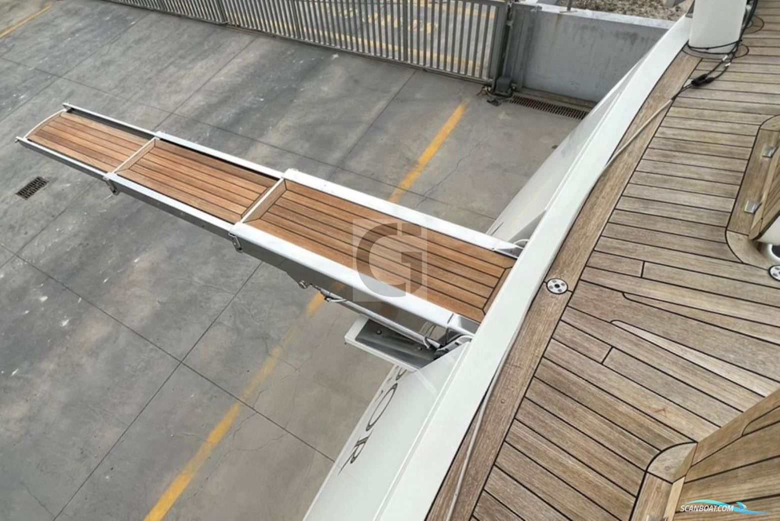 CN Yacht 2000 Felci FY71