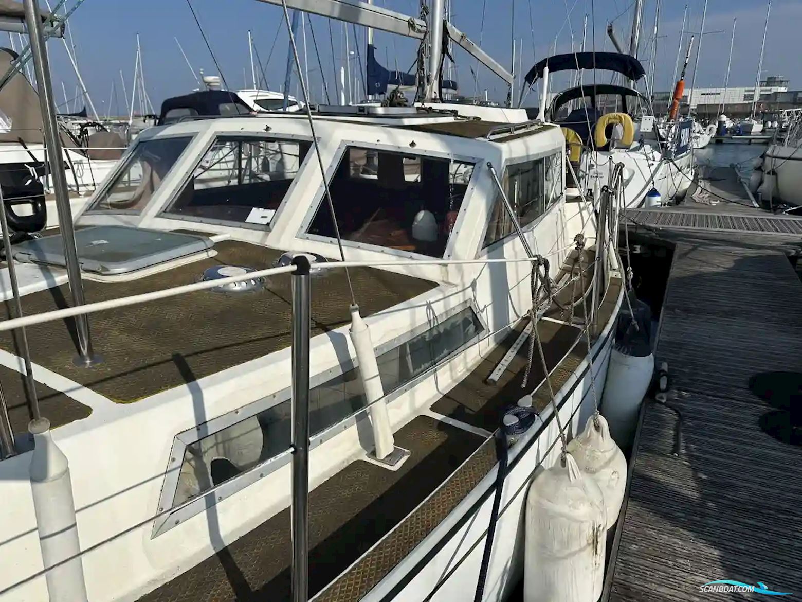 Colvic Victor 34