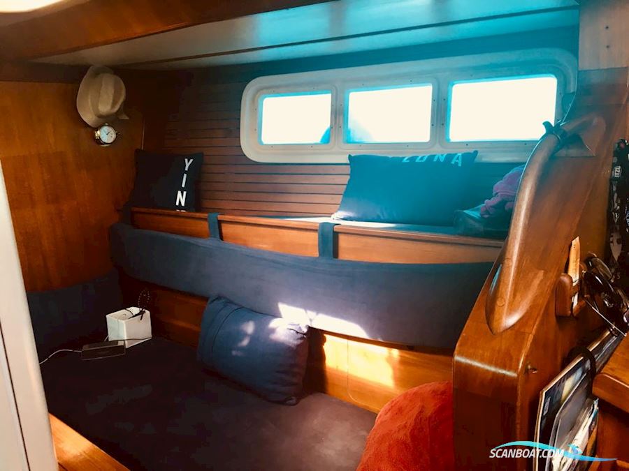 Conrad Outborn 40