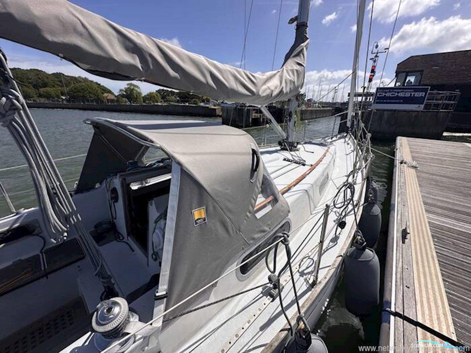 Contessa 32
