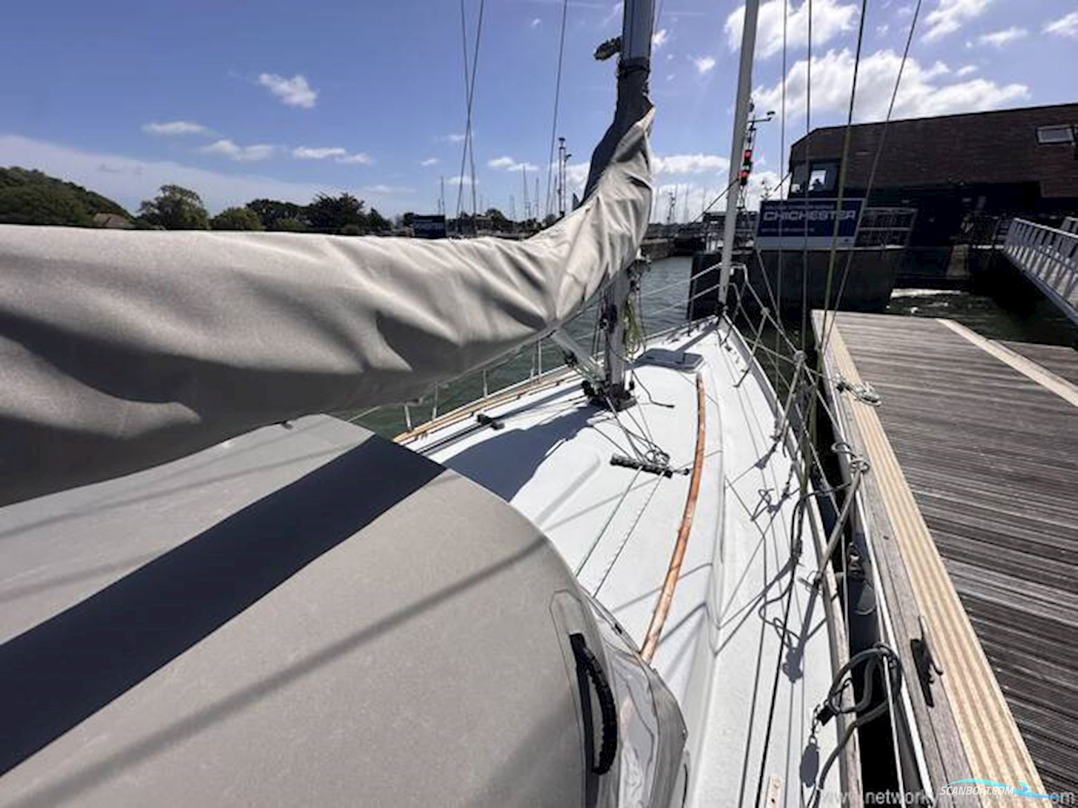 Contessa 32