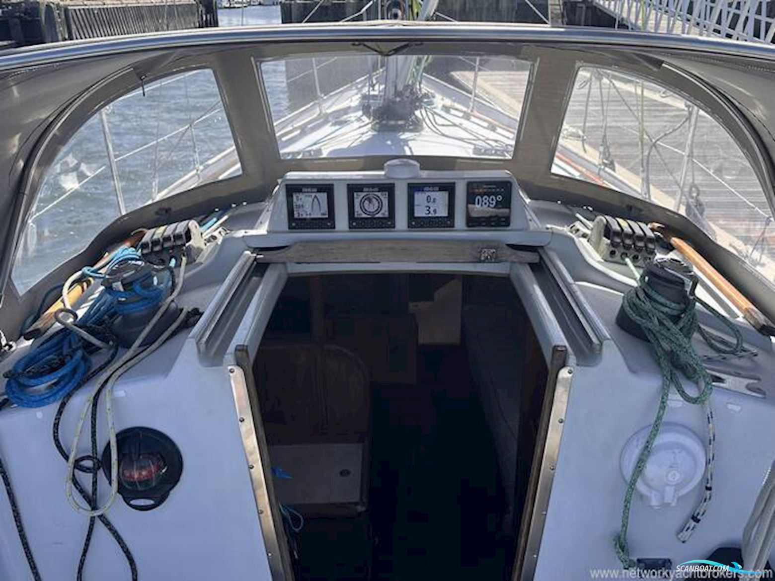 Contessa 32