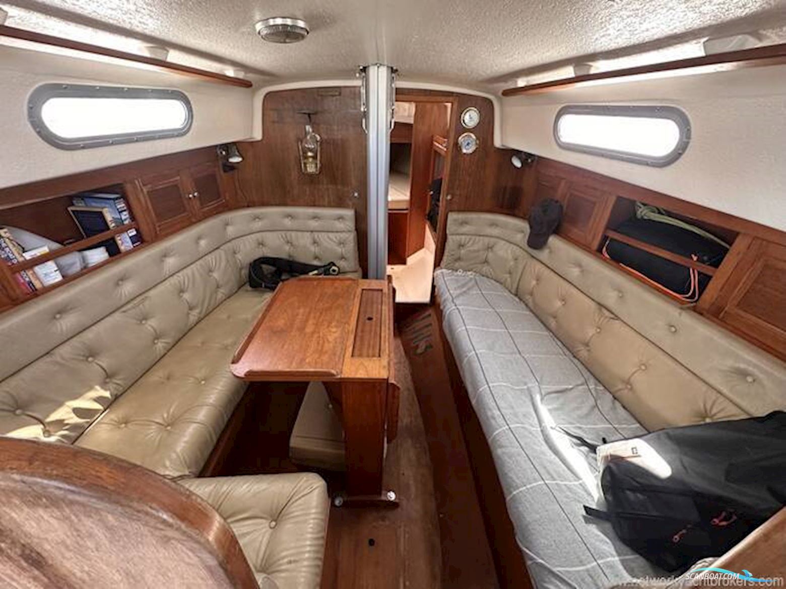 Contessa 32