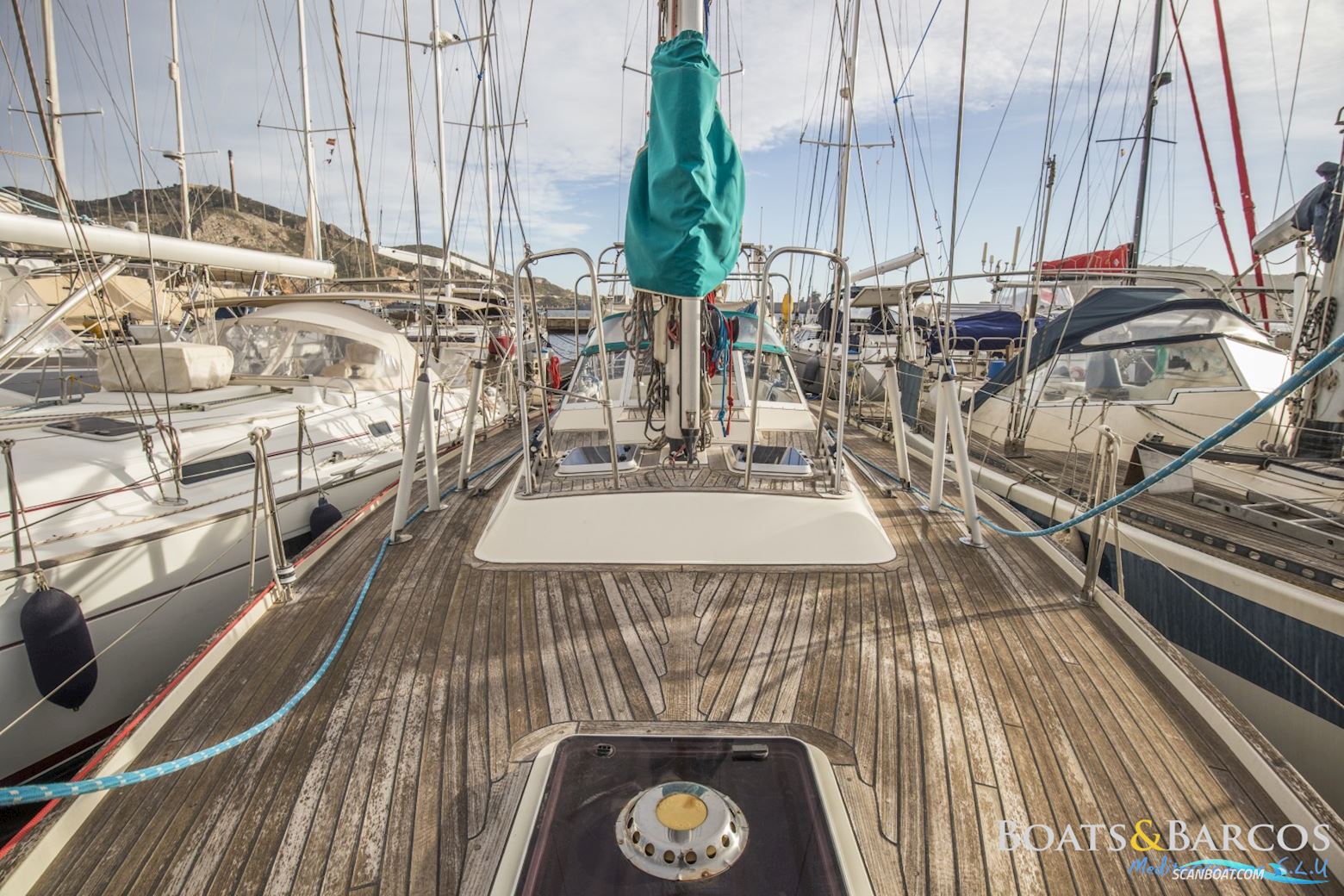 Contest Yachts 43
