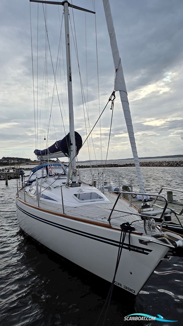 CR YACHTS 390