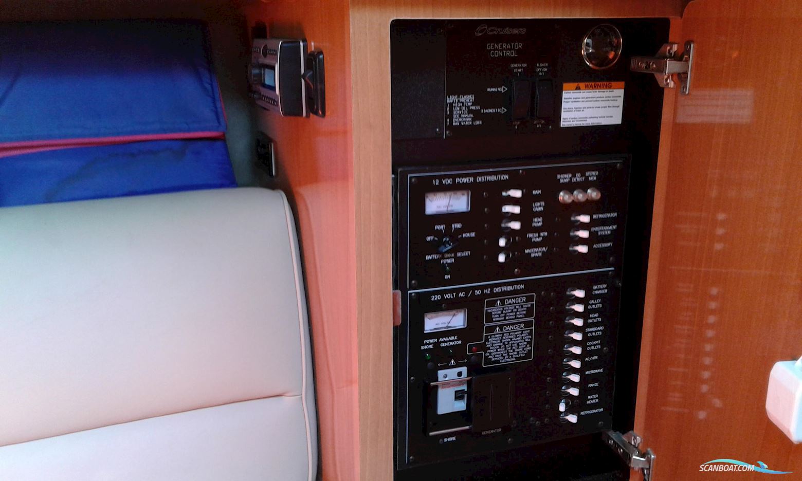 Cruisers Yachts 300 Cxi Express