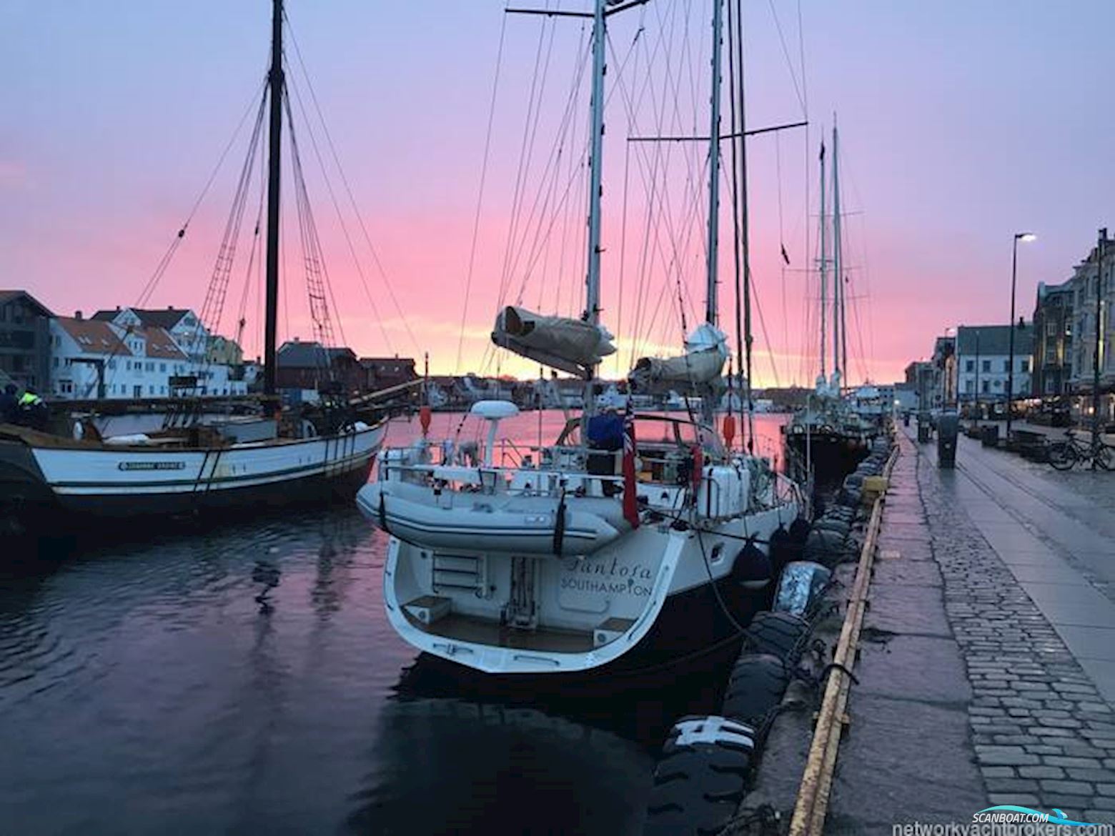 Custom Built High Latitude S542