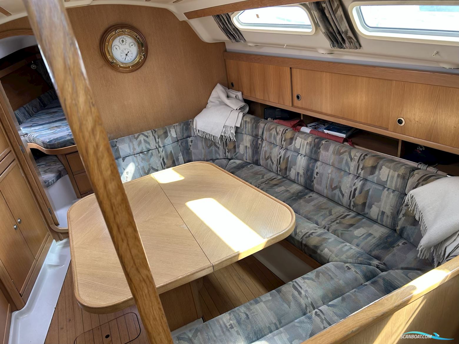 Dehler 37 Cruising (1996)