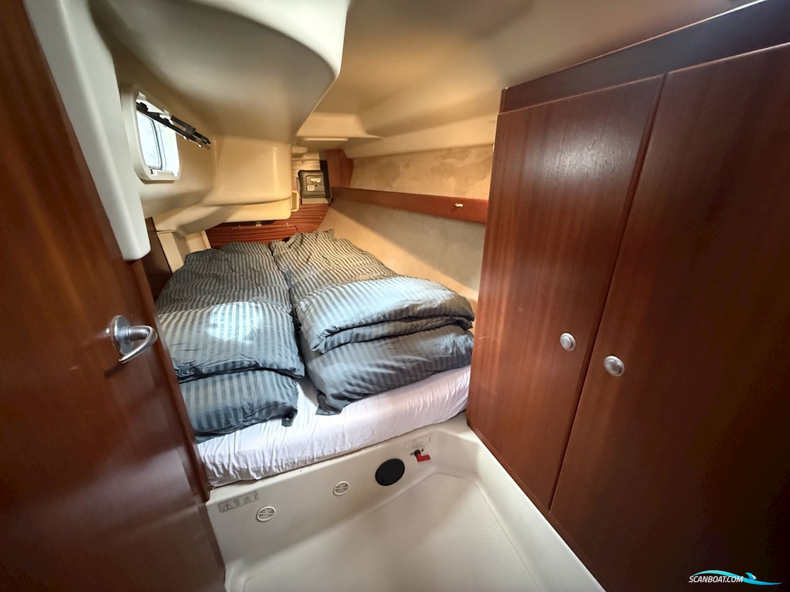 Dehler 37