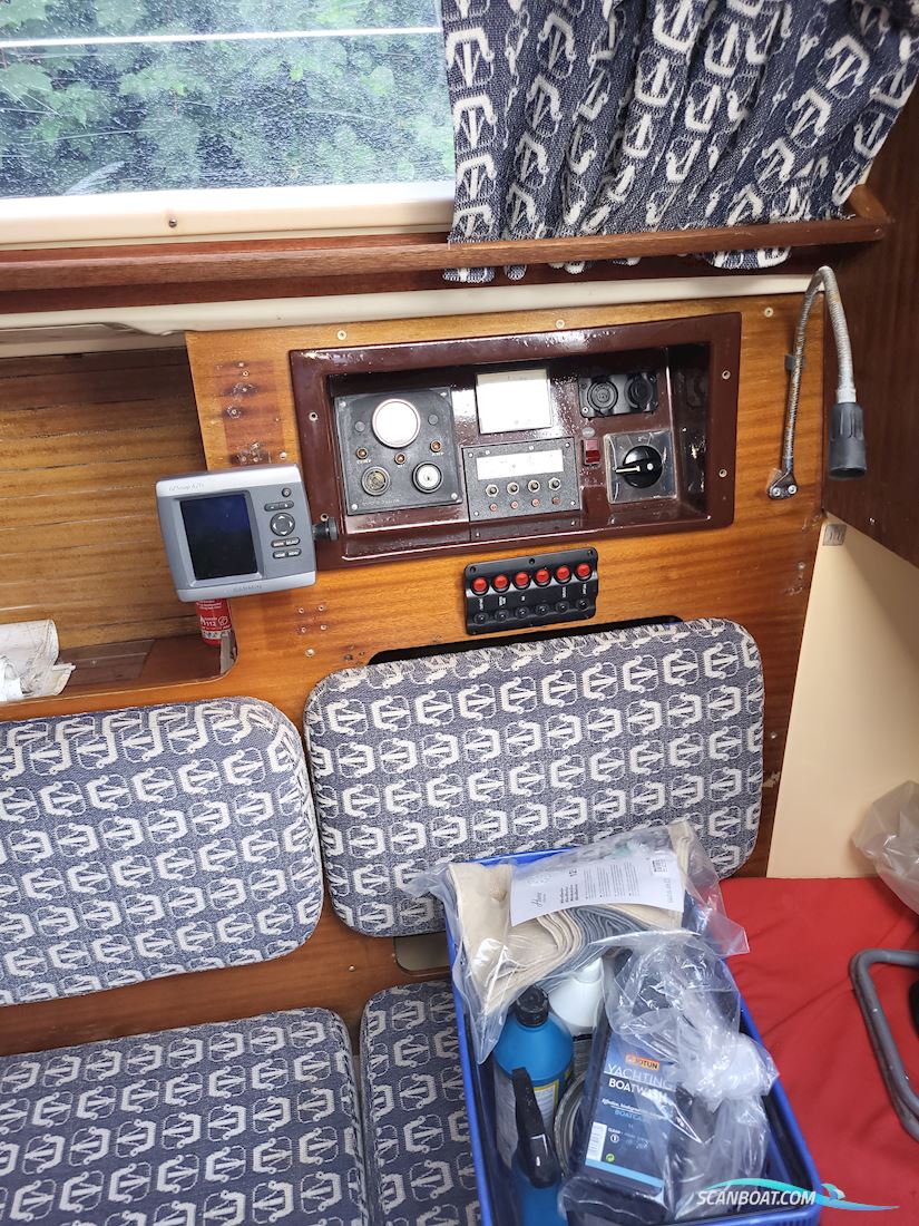 Dufour 2800