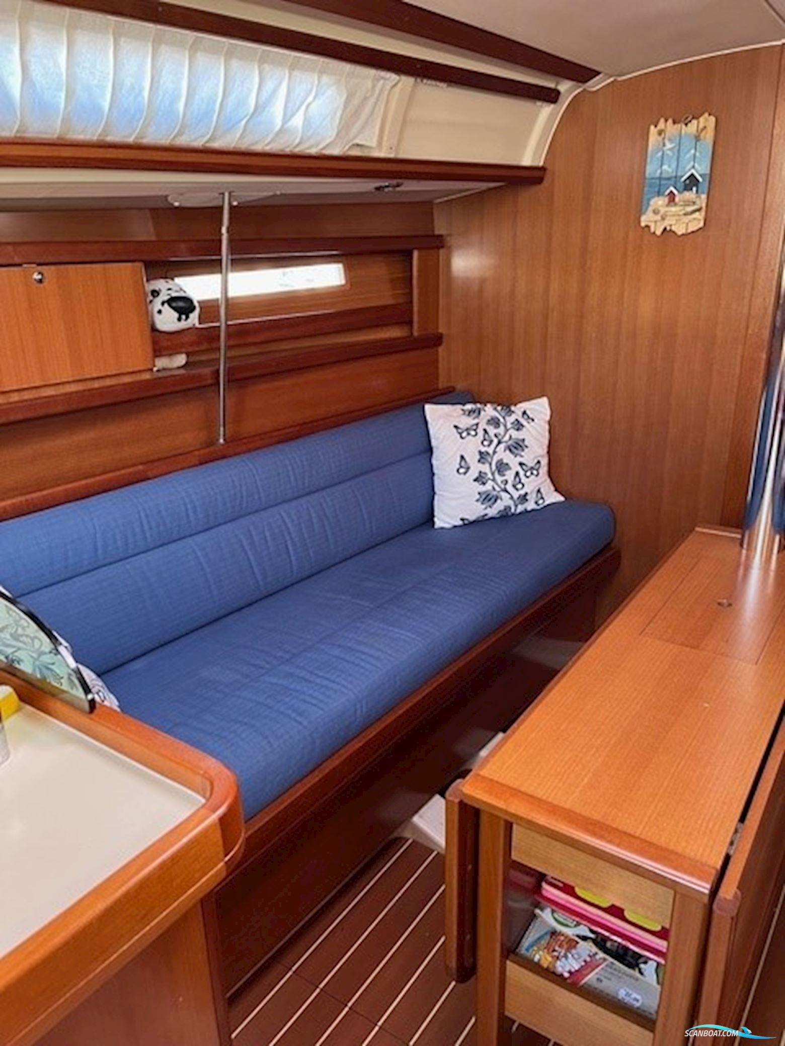 Dufour 325