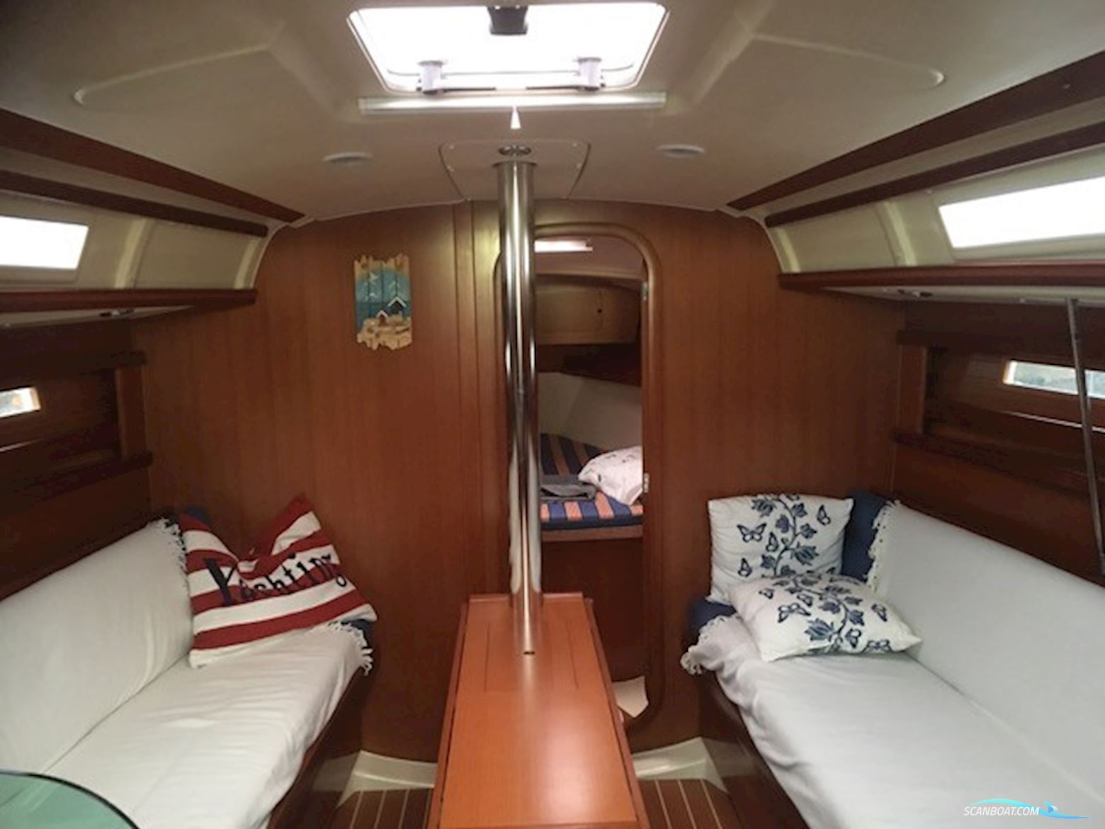 Dufour 325